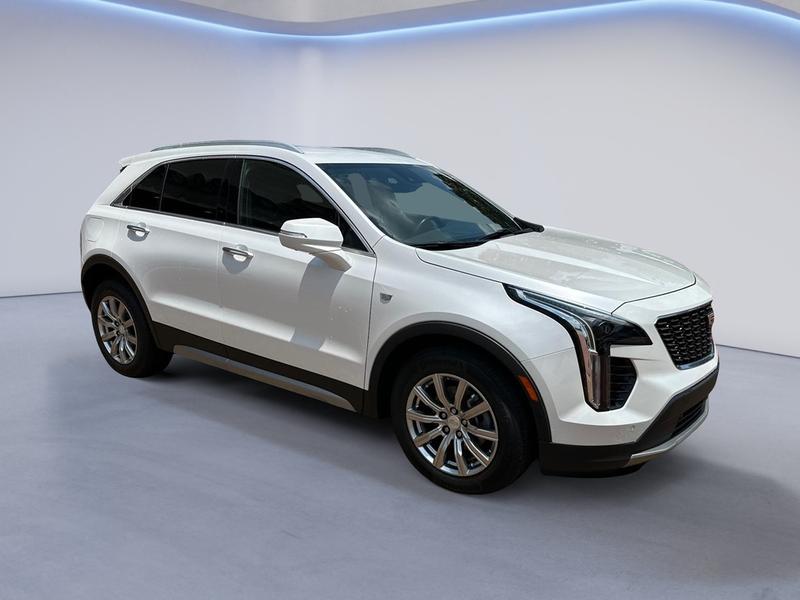 Cadillac XT4 2021 price $33,967