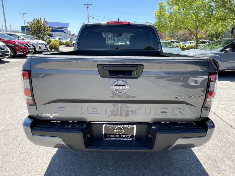 Nissan Frontier 2023 price $32,736