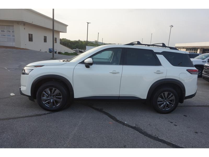 Nissan Pathfinder 2022 price $34,400