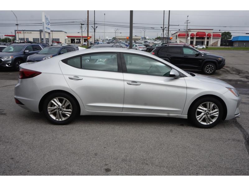 Hyundai Elantra 2019 price $13,987