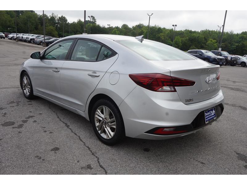 Hyundai Elantra 2019 price $13,987