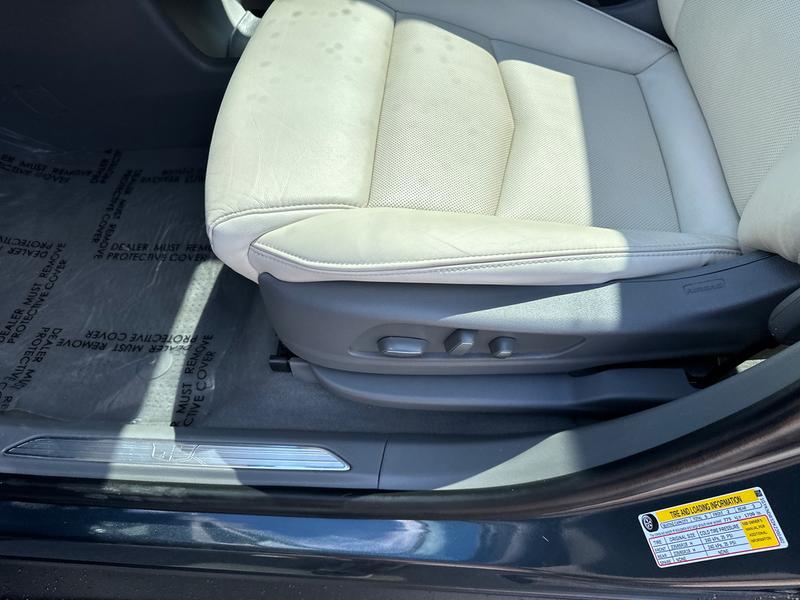 Cadillac XT5 2019 price $29,980