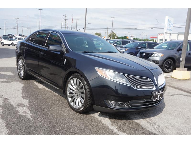 Lincoln MKS 2016 price $13,995