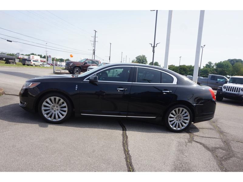 Lincoln MKS 2016 price $13,995