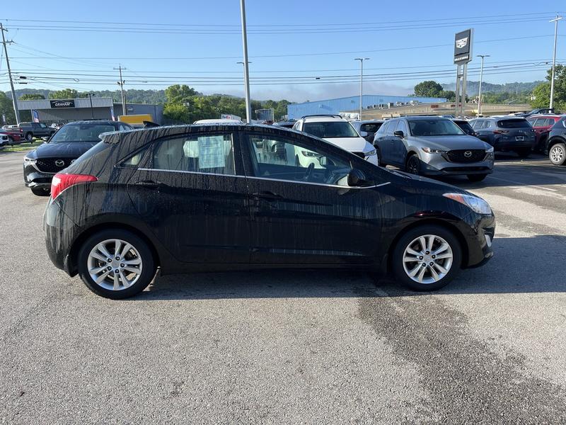 Hyundai Elantra 2013 price $8,874