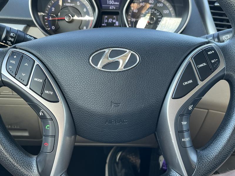 Hyundai Elantra 2013 price $8,874