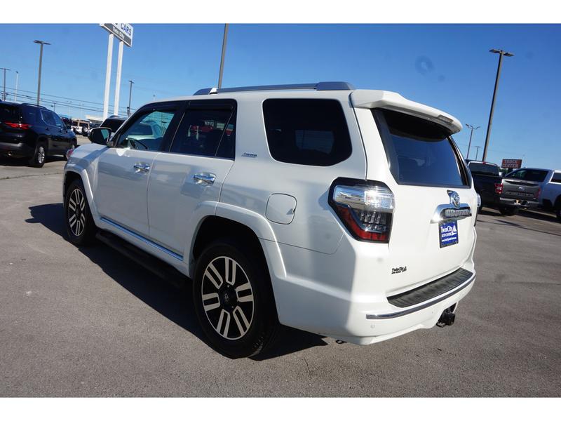 Toyota 4Runner 2016 price $23,300