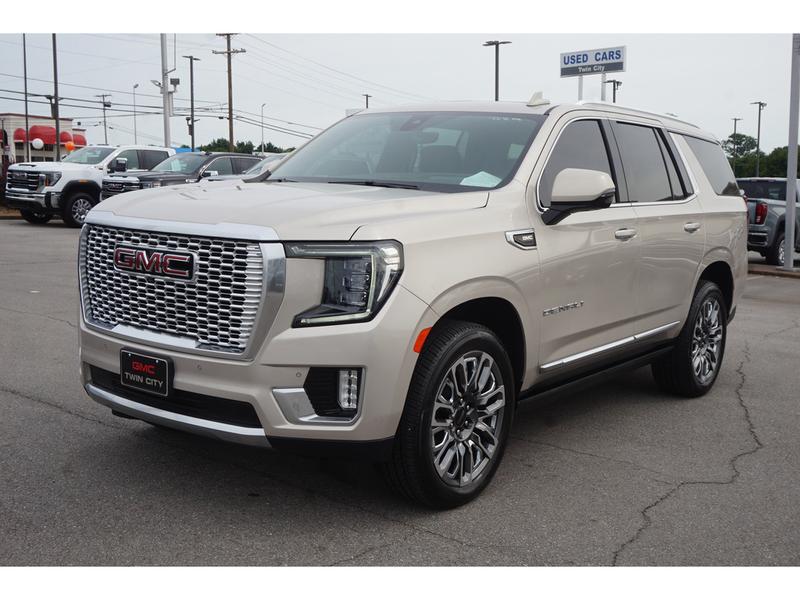 GMC Yukon 2022 price $70,306