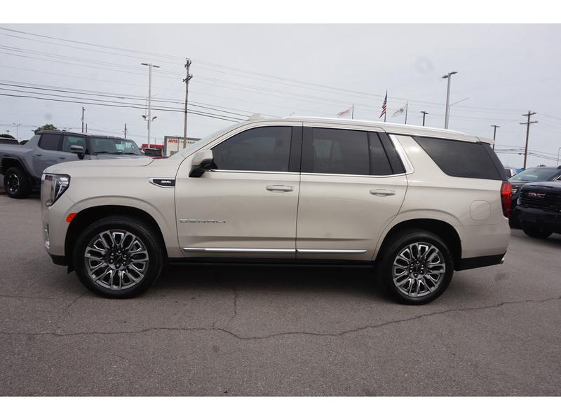 GMC Yukon 2022 price $67,995