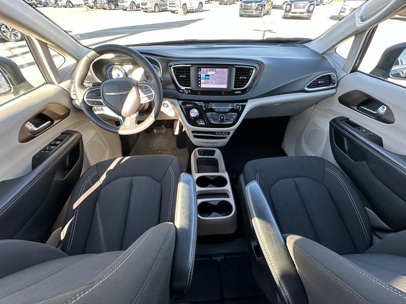 Chrysler Voyager 2022 price $28,995