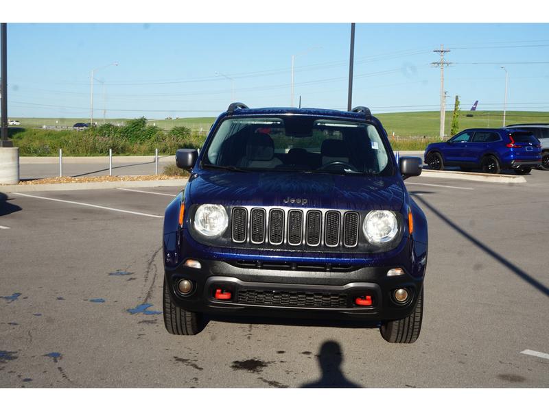 Jeep Renegade 2016 price $15,687