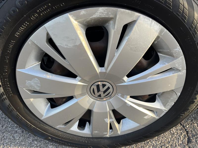 Volkswagen Jetta 2012 price $6,990