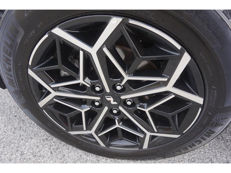 Hyundai Tucson 2022 price $25,253