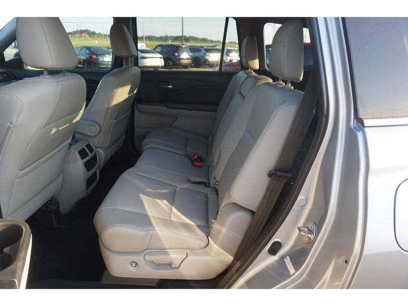 Honda Pilot 2016 price $24,490