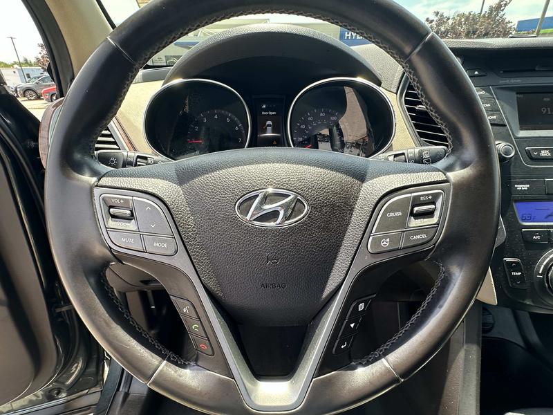 Hyundai Santa Fe 2013 price $7,500