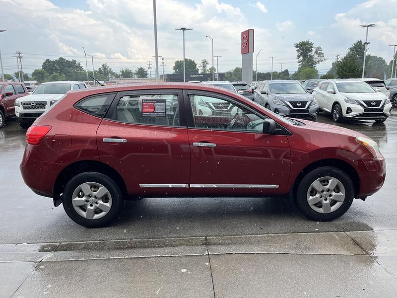 Nissan Rogue 2015 price $10,980