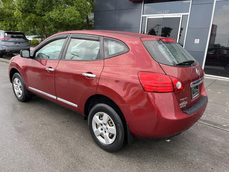 Nissan Rogue 2015 price $10,980