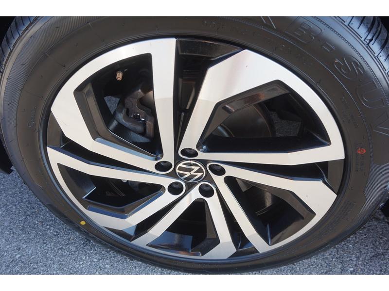 Volkswagen Atlas 2021 price $35,900