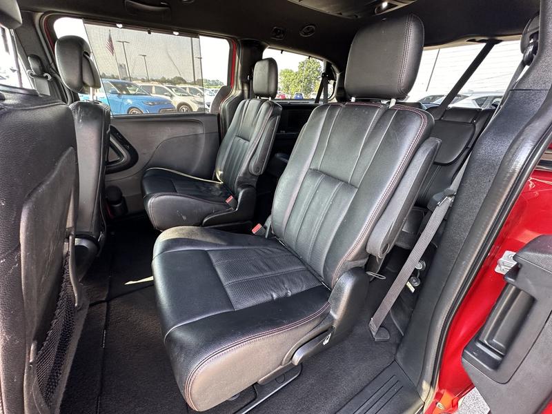 Dodge Grand Caravan 2015 price $12,690