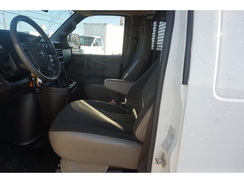 GMC Savana 2022 price $39,987