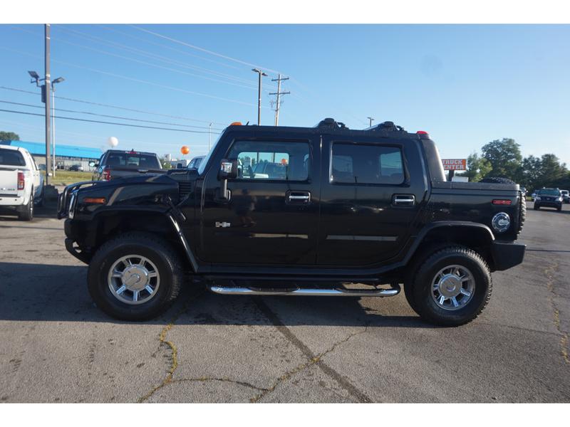 Hummer H2 2005 price $21,987