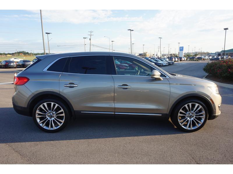 Lincoln MKX 2016 price $19,900