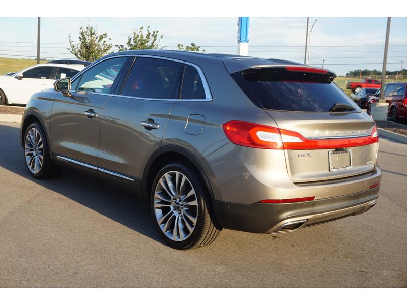 Lincoln MKX 2016 price $19,900