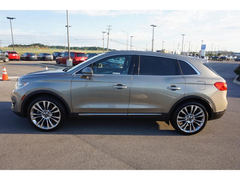 Lincoln MKX 2016 price $19,900