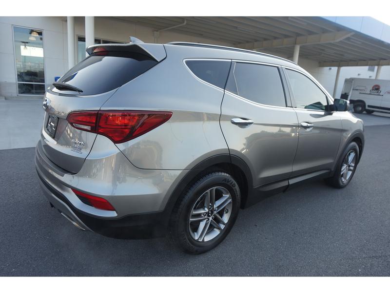 Hyundai Santa Fe Sport 2017 price $15,490