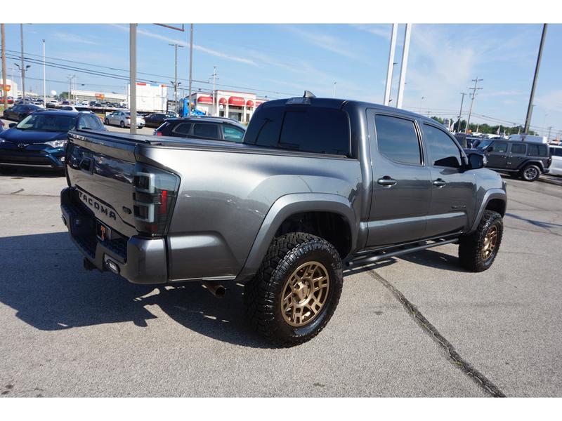 Toyota Tacoma 2017 price $33,987