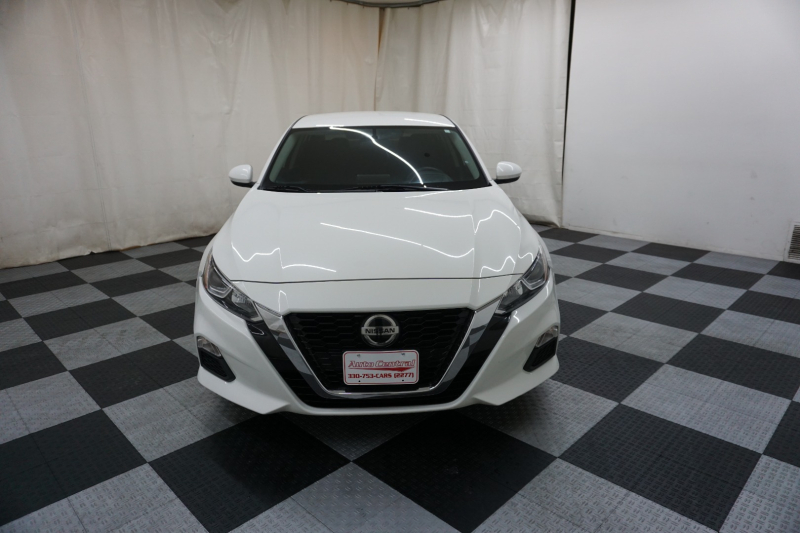 Nissan Altima 2020 price $13,995