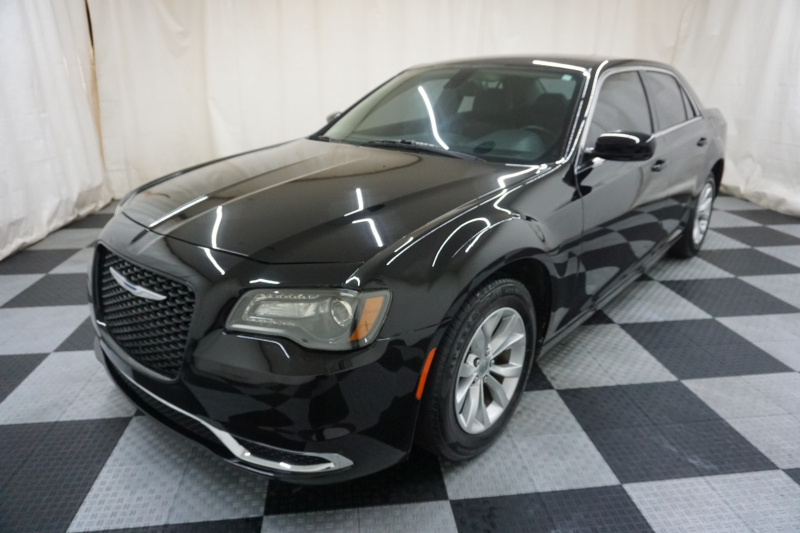 Chrysler 300 2015 price $12,890