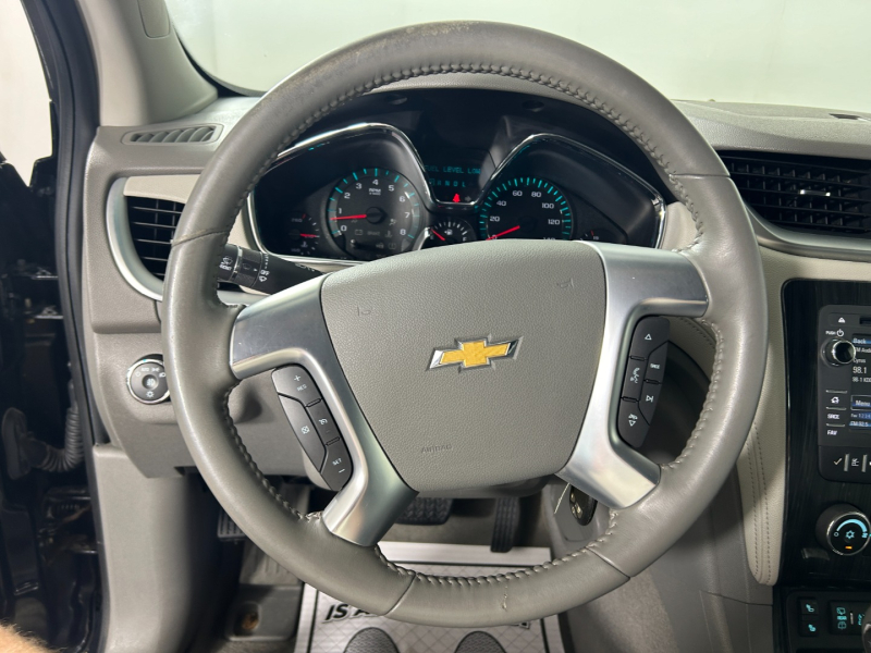 Chevrolet Traverse 2015 price $8,995
