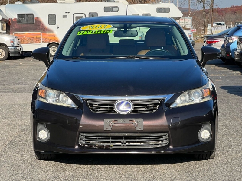 Lexus CT 200h 2013 price $13,998