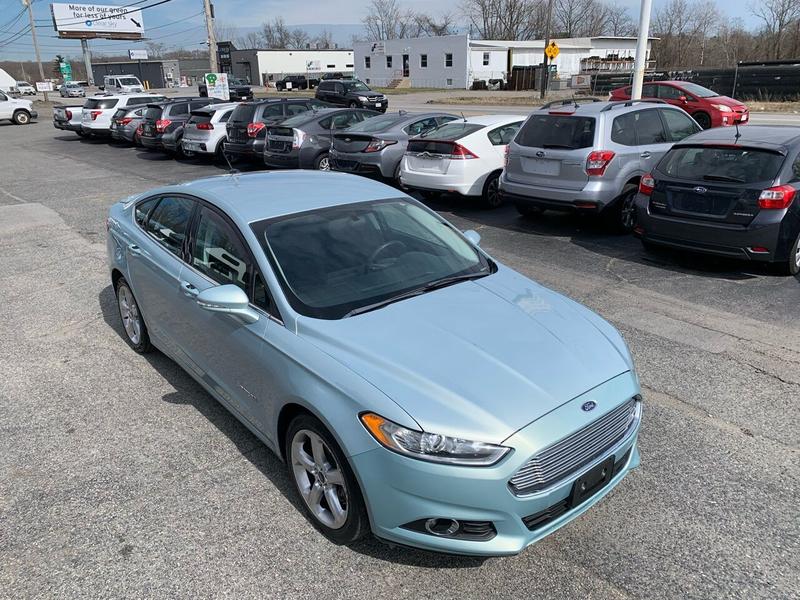 Ford Fusion Hybrid 2014 price $8,498