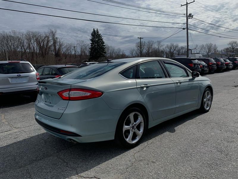 Ford Fusion Hybrid 2014 price $8,998