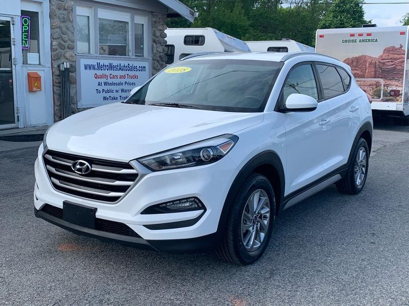 Hyundai Tucson 2018 price $13,998