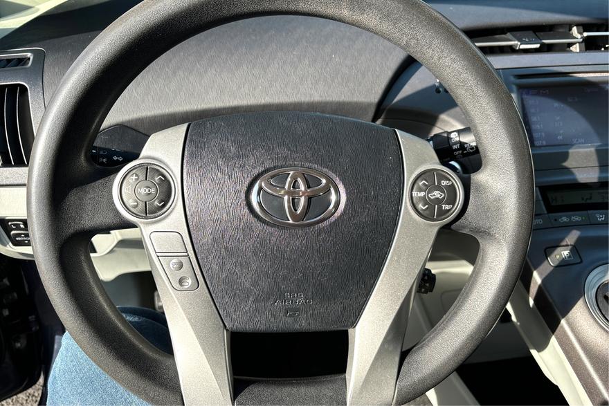Toyota Prius 2014 price $11,995
