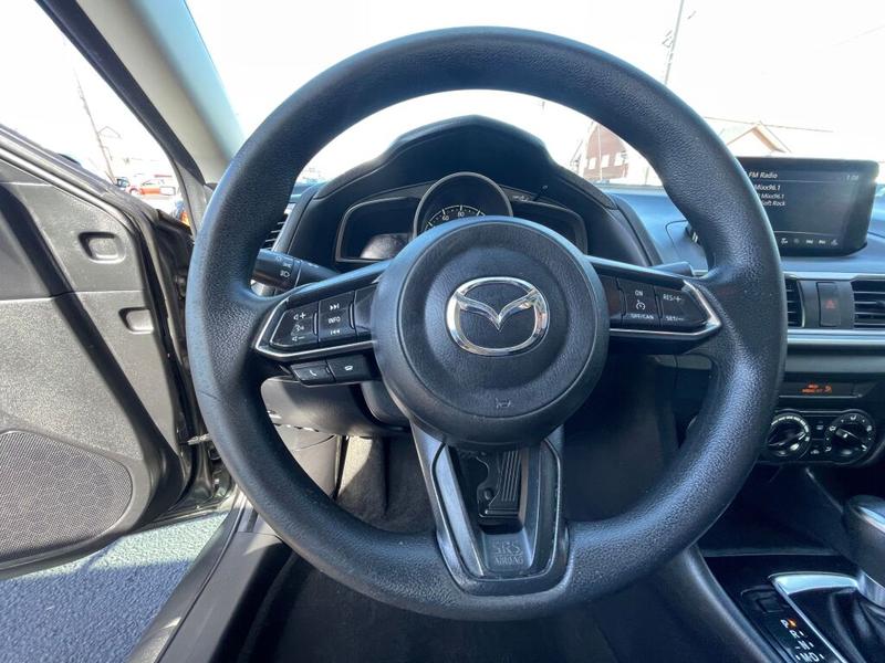 Mazda Mazda3 2017 price $13,990