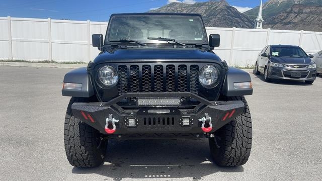 Jeep Gladiator 2020 price $32,995
