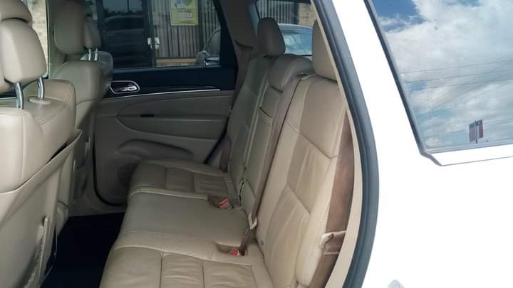 Jeep Grand Cherokee 2014 price $3,000 Down