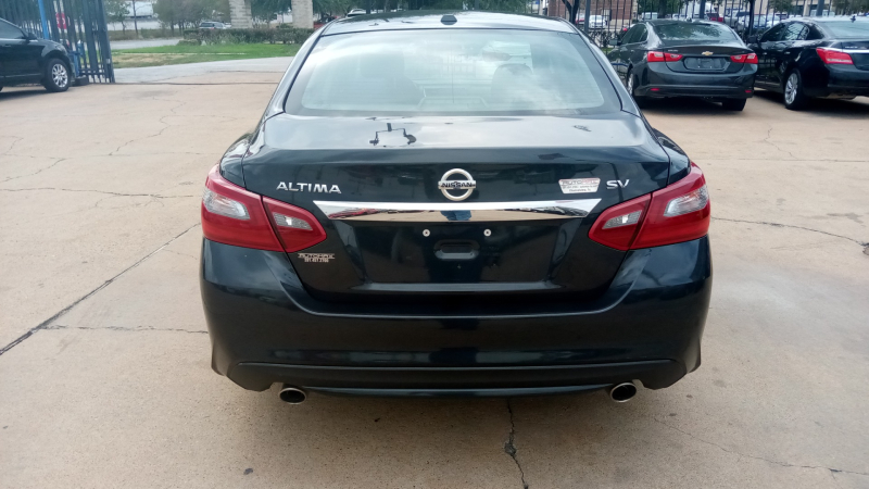 Nissan Altima 2018 price $4,000 Down