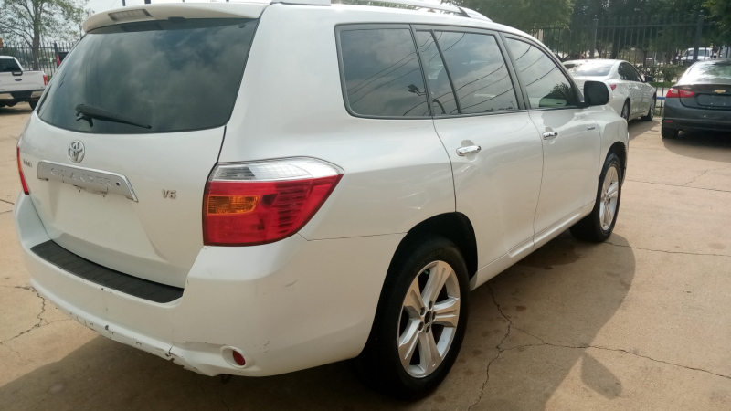 Toyota Highlander 2009 price $1,800 Down