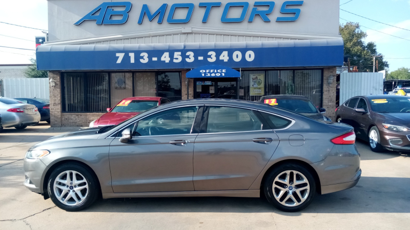 Ford Fusion 2013 price $2,000 Down