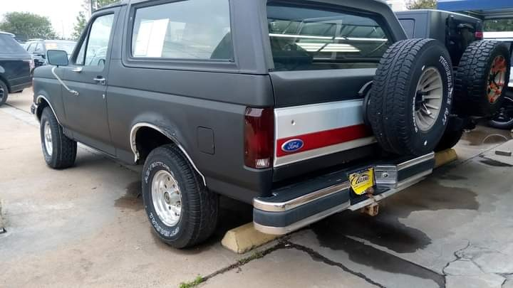 Ford Bronco 1987 price $15,000