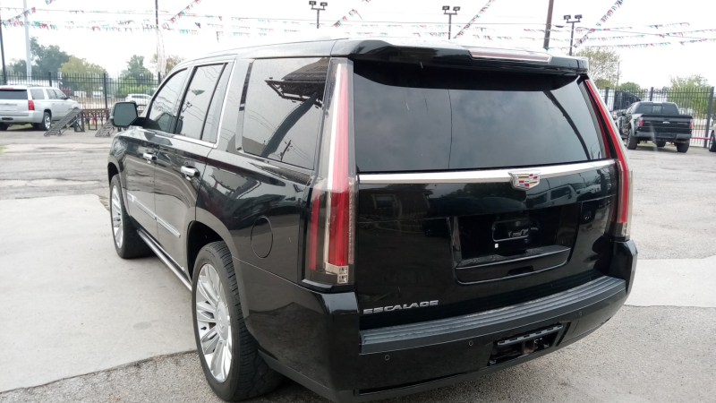 Cadillac Escalade 2016 price $31,500