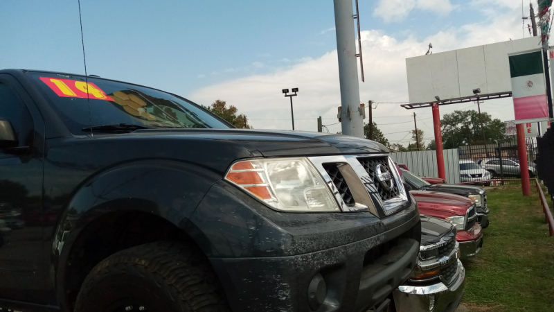 Nissan Frontier 2014 price $3,000 Down