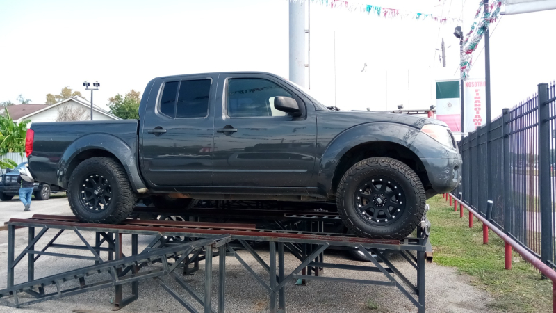 Nissan Frontier 2014 price $3,000 Down