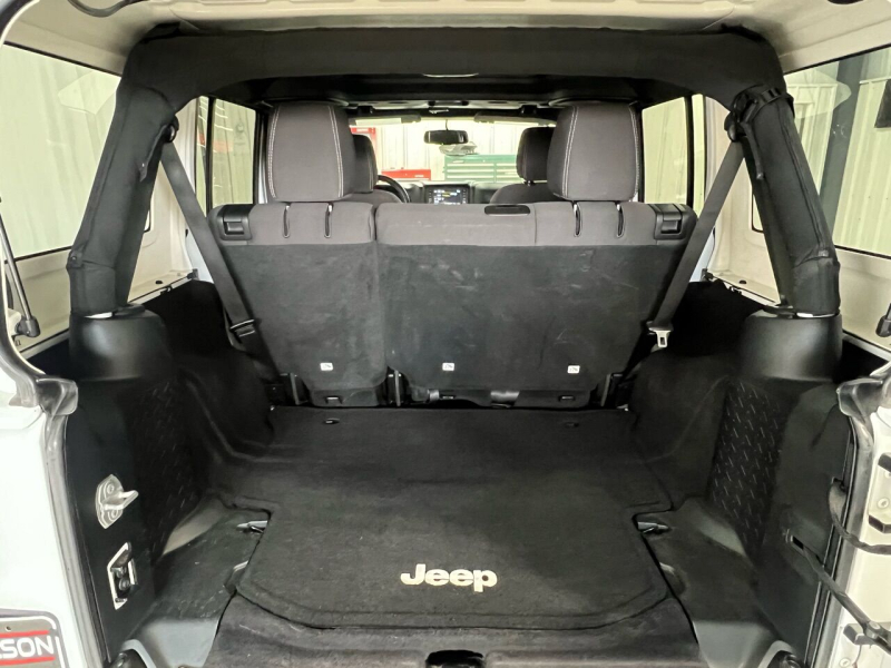 Jeep Wrangler Unlimited 2017 price $26,850