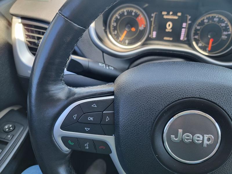 Jeep Cherokee 2016 price $16,950